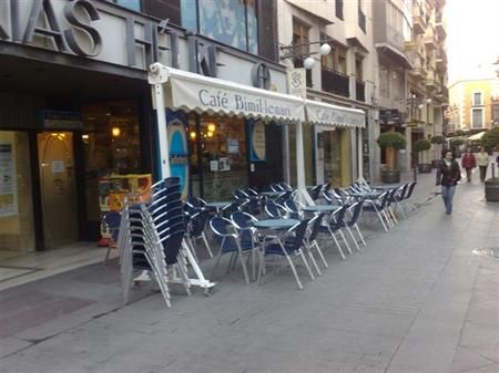 Toldos Peñalver toldo abris en exterior de café